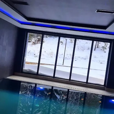 Zlatni Javor 210 * Яхорина